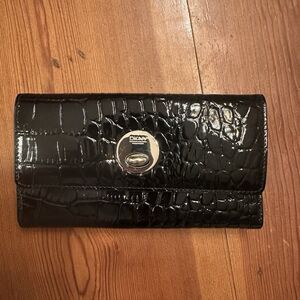 DKNY Shiny Black Croc Print Faux Patent Leather Wallet Women’s